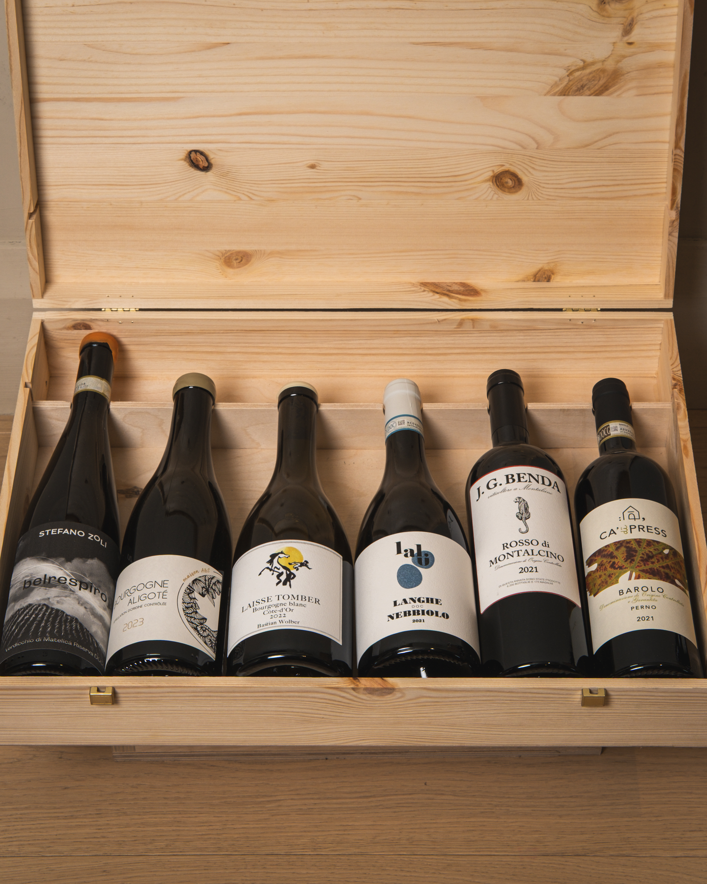 Labelle Wines x Foster & Bond Wine Sets